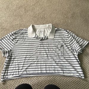 This is a slightly cropped St. John’s Bay collared shirt.